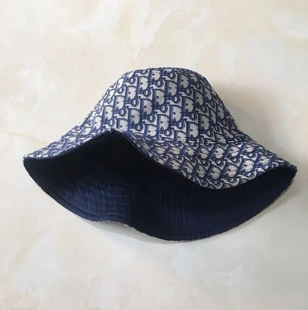 set borsa+ cappello DIO