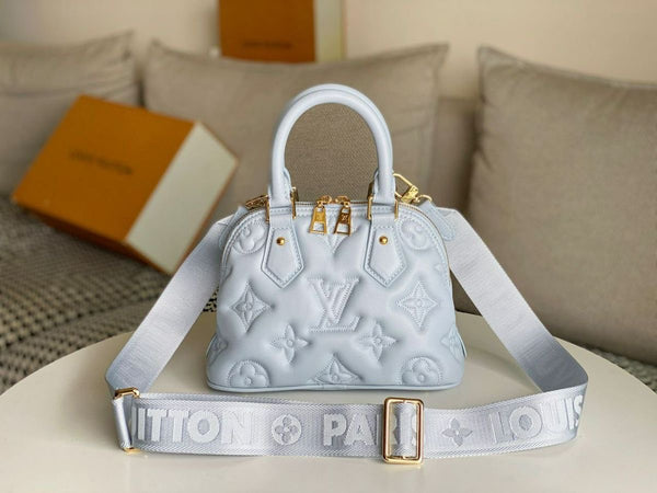 Borsa LV