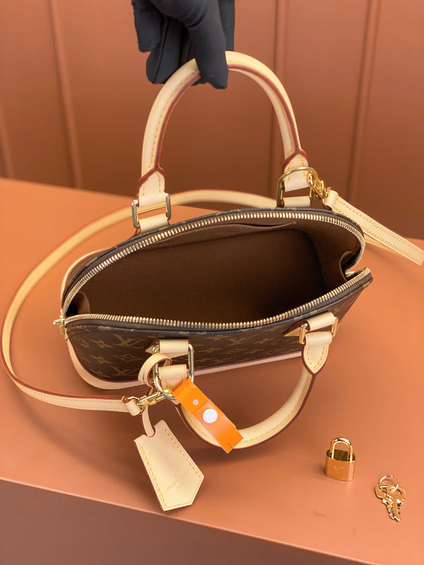 Borsa alm LV