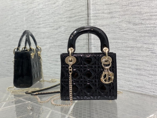 Borsa DI