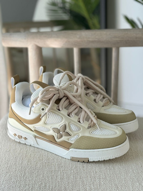 Sneakers L